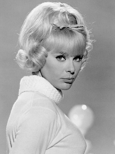 Elke Sommer: Słynna niemiecka seksbomba skończyła 74 lata