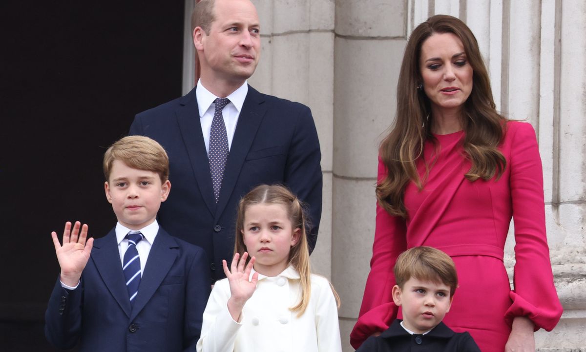 Książę William i księżna Kate mogli poczuć się zaniepokojeni. W szkole, do której chodziły ich dzieci, pracowała osoba oskarżona o molestowanie najmłodszych
