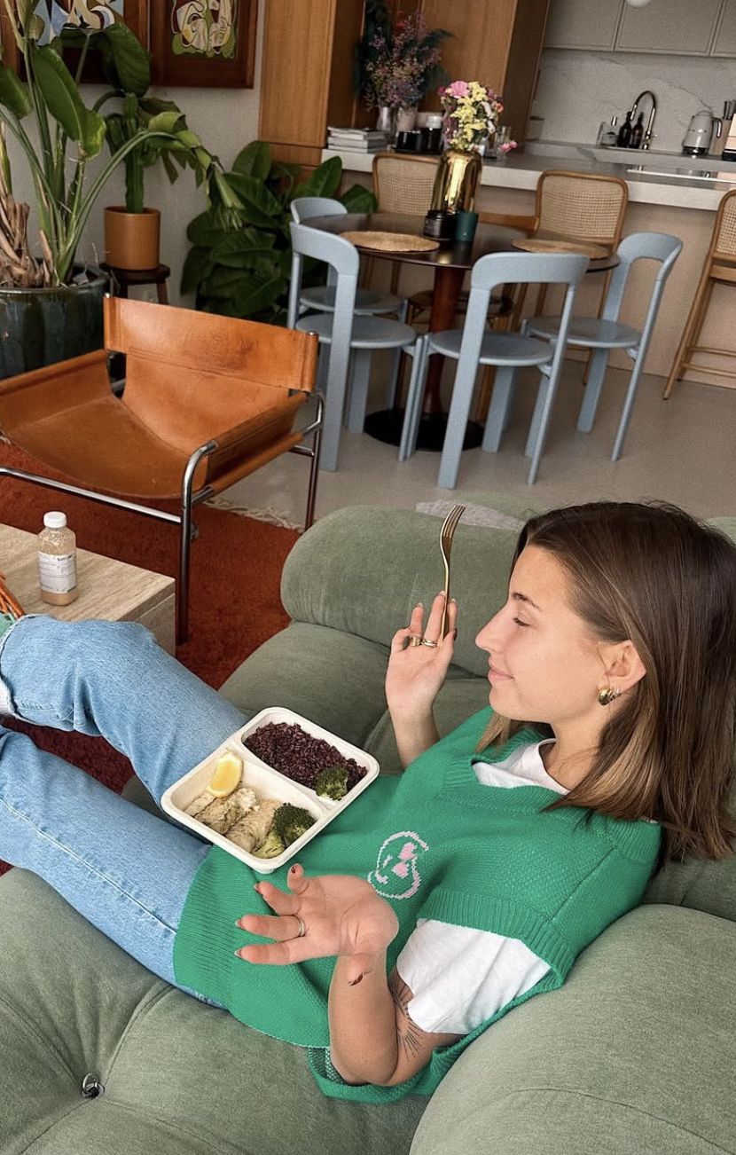 Julia Wieniawa w salonie