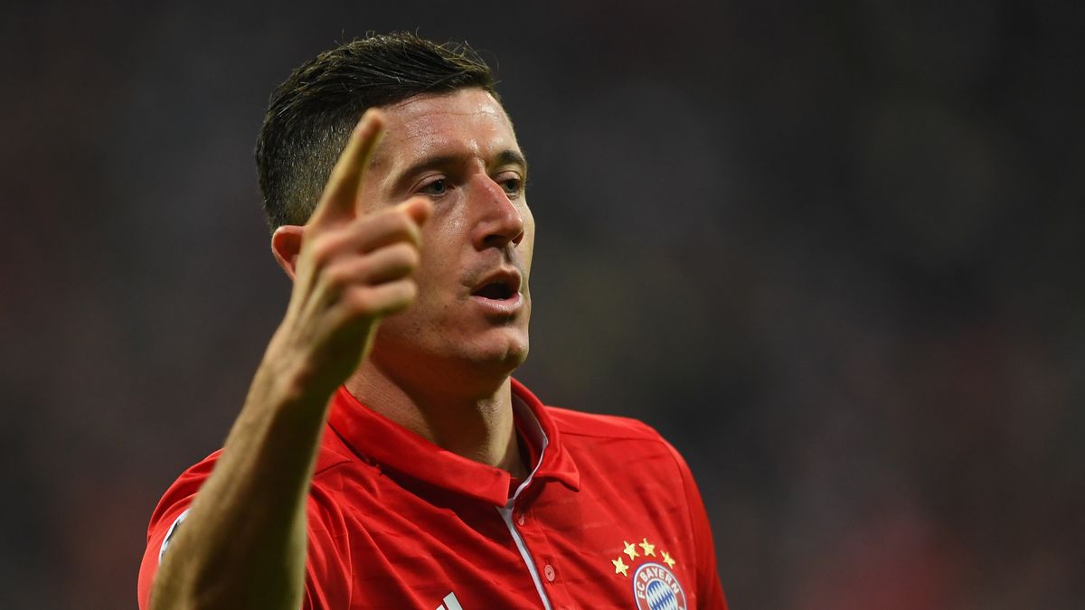 Getty Images / Lennart Preiss / Stringer / Radość Roberta Lewandowskiego po strzelonym golu