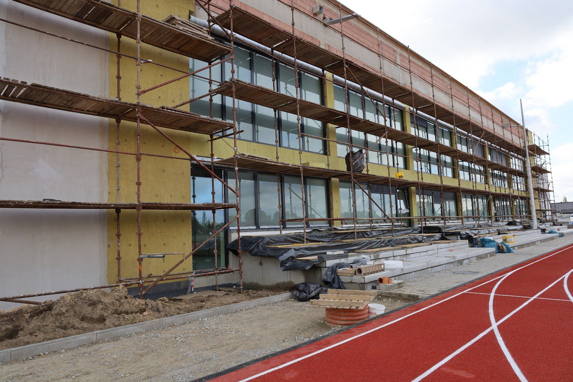 Trwa budowa hali sportowej oraz kompleksu boisk przy Zespole Szkół Technicznych w Grodzisku Wielkopolskim