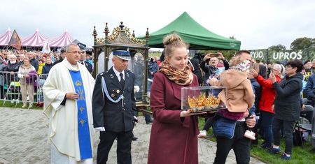 Nowe korony dla Piety Skrzatuskiej na 50-lecie diecezji