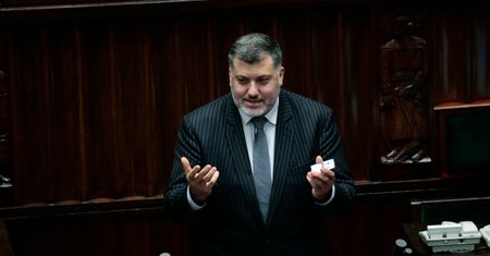 "To nie do przyjęcia!". Burza po słowach Dziambora. Siemoniak ma teorię