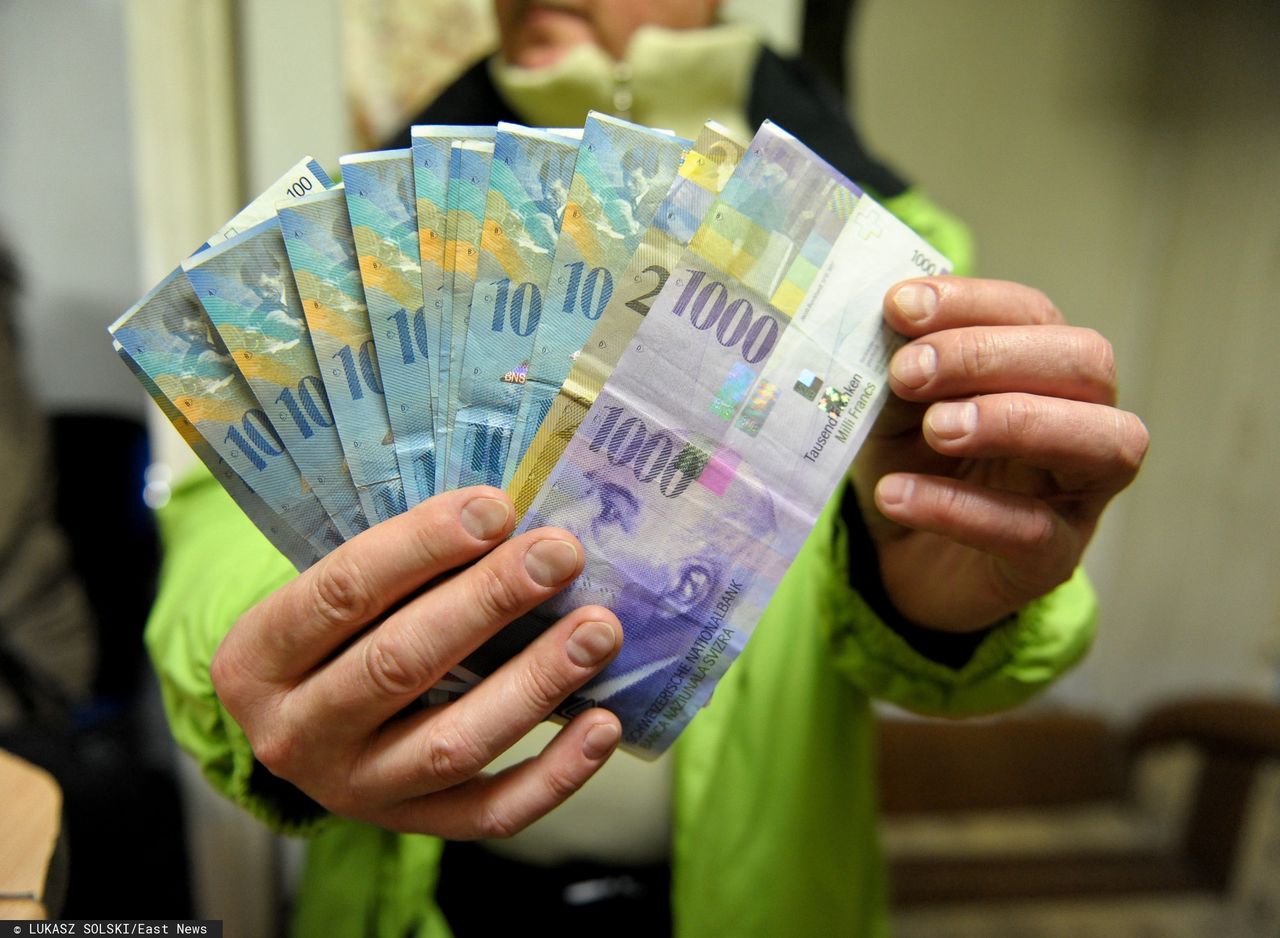Kurs franka najwyżej od "czarnego czwartku". Frankowicze zapłacą wyższe raty