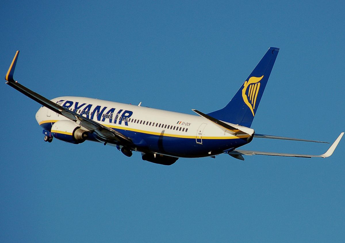 Samolot Ryanair odeskortowany przez myśliwce na lotnisko Stansted