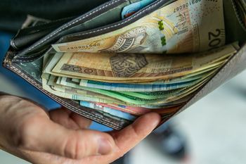 Znalazł portfel z gotówką. Teraz może żałować, że tak się zachował