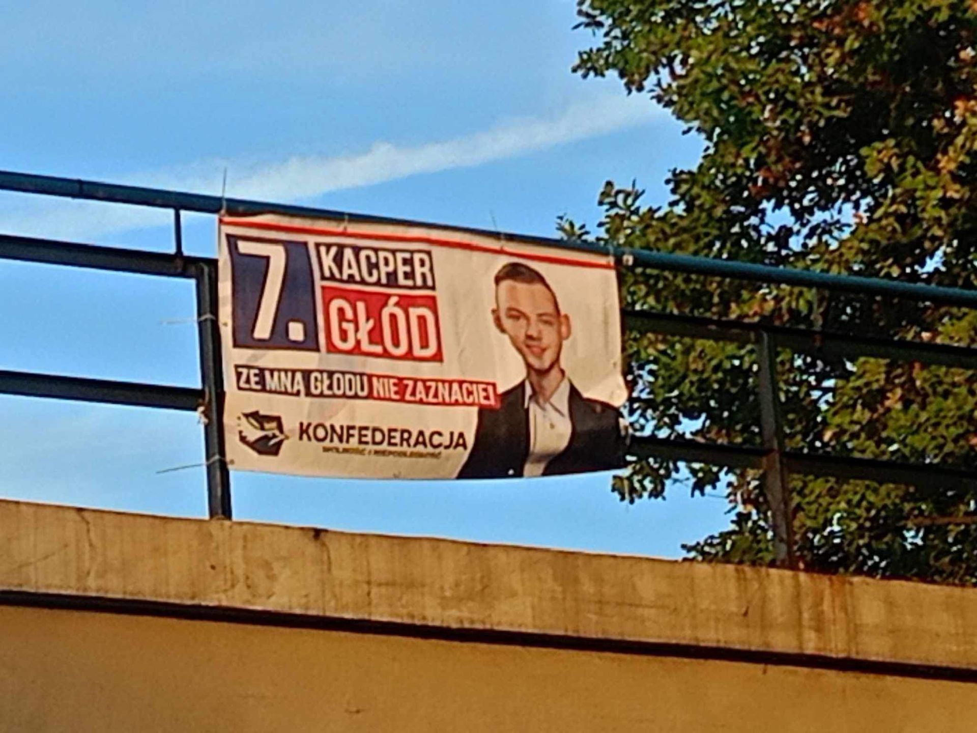 Gra słów to ulubiony motyw polityków