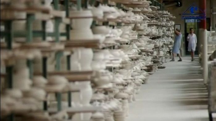 Fabryka porcelany w Ćmielowie należy do jednej z 10 najstarszych polskim firm.