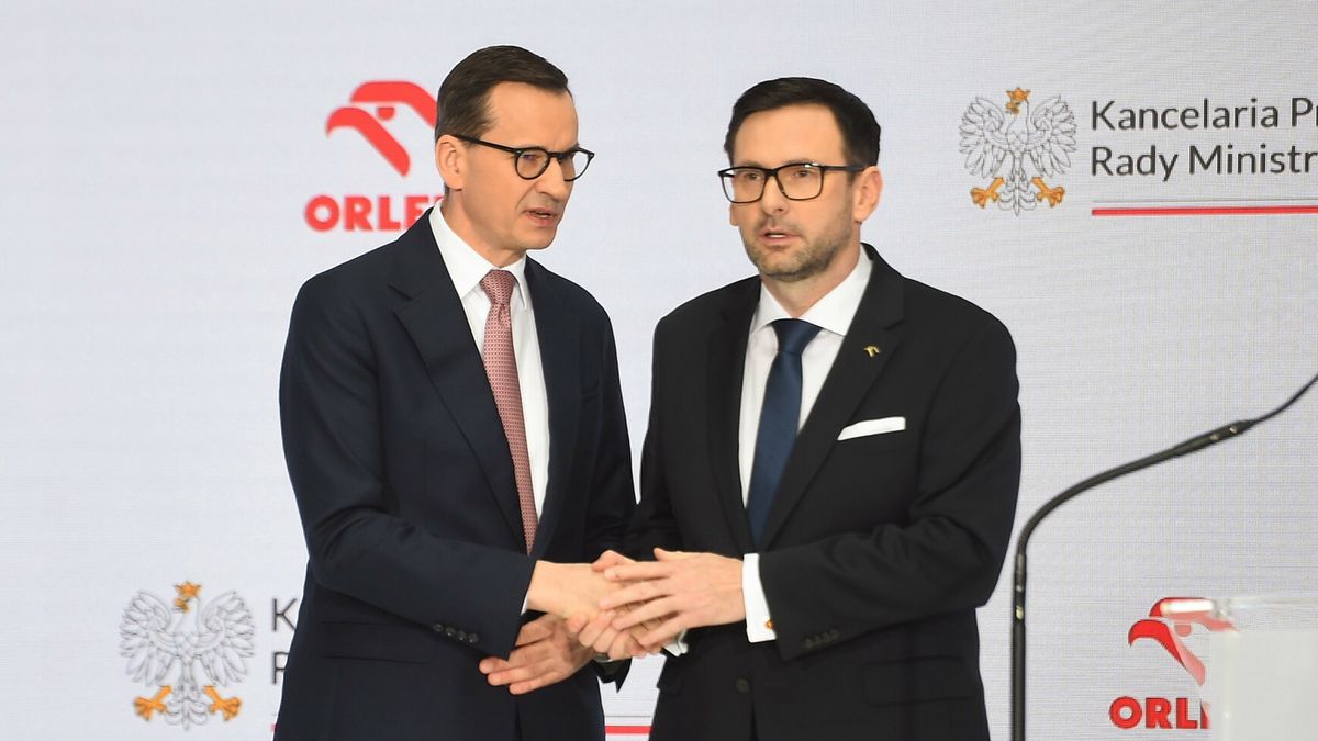 Premier Mateusz Morawiecki i prezes Orlenu Daniel Obajtek