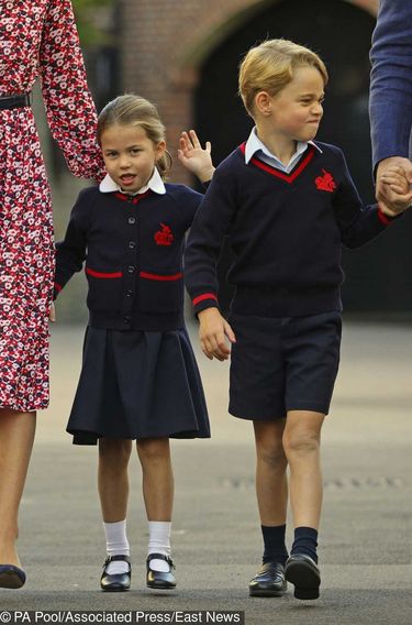 Księżniczka Charlotte i książę George na rozpoczęciu roku szkolnego