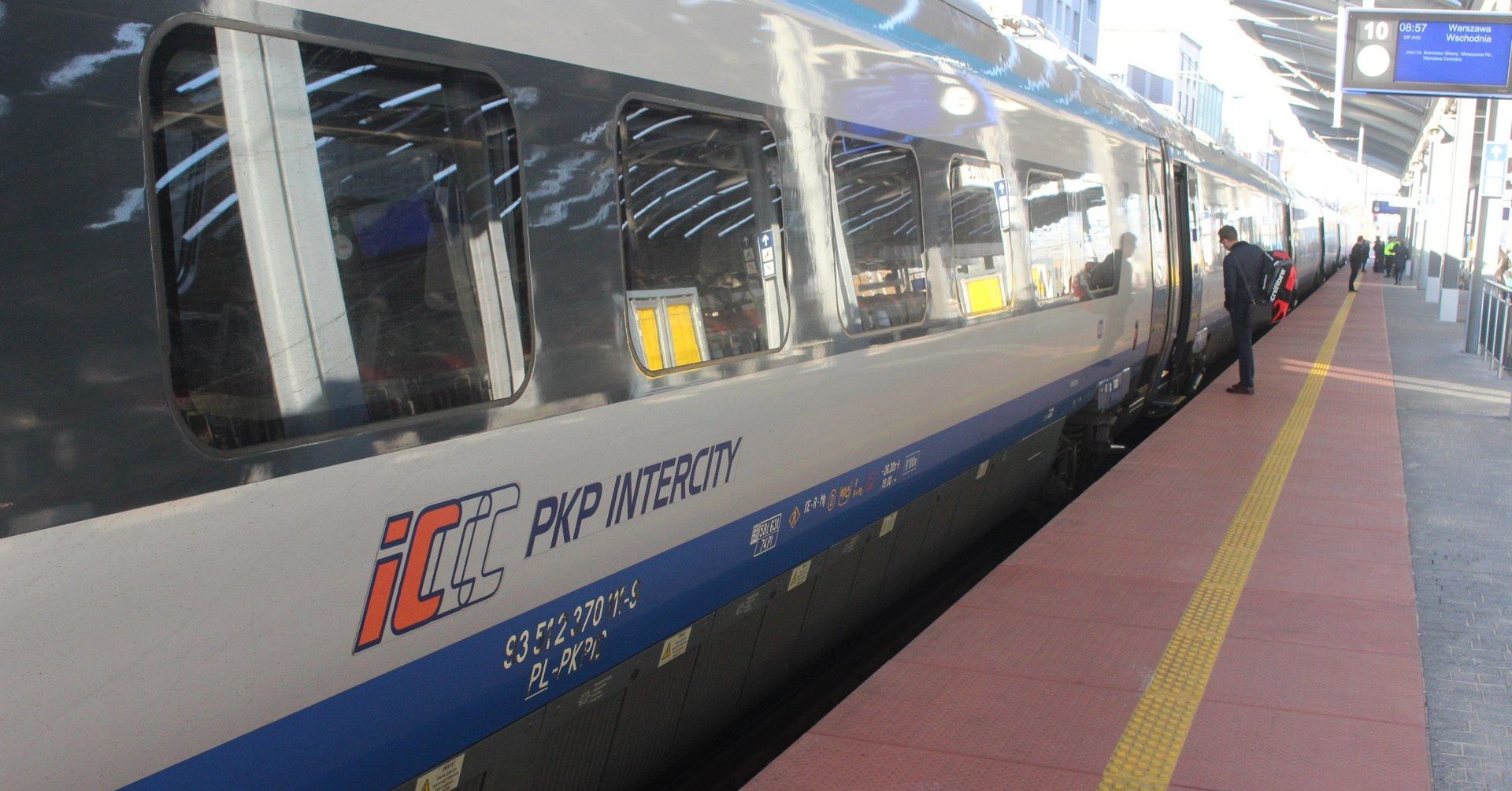 Z Warszawy na Mazury pociągiem bez przesiadek. PKP Intercity uruchamia długo oczekiwane połączenie na lato