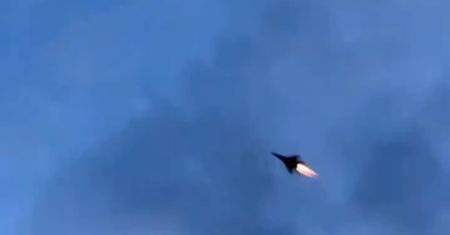 Ukraiński MiG-29 lecący na dopalaczu. Ma w tym swój cel