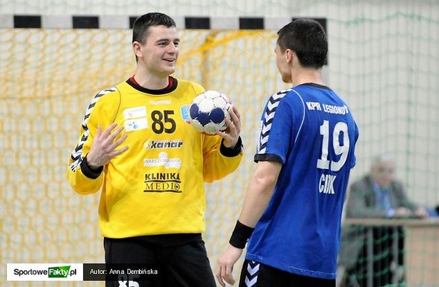 - Atmosferę w zespole budowaliśmy od lat - nie kryje Szałkucki