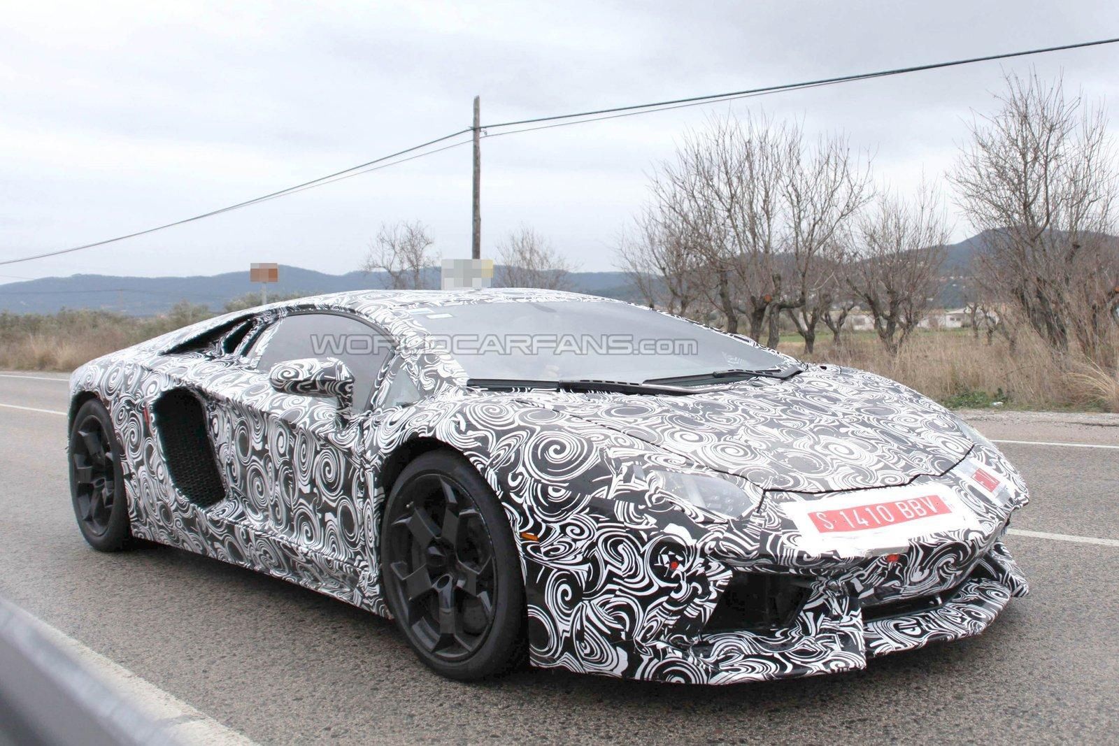 Lamborghini LP700-4