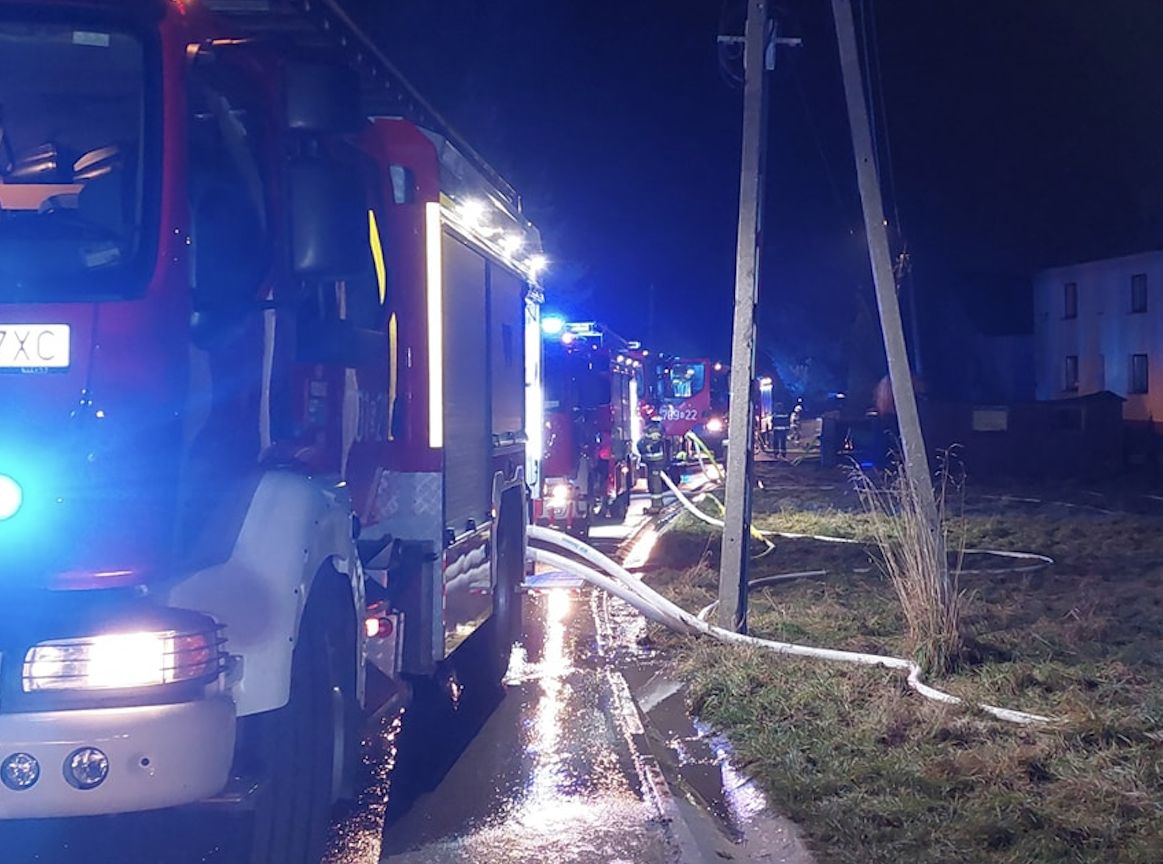 pożar, straż, śmierć Spłonął dom letniskowy. W pożarze zginął mężczyzna