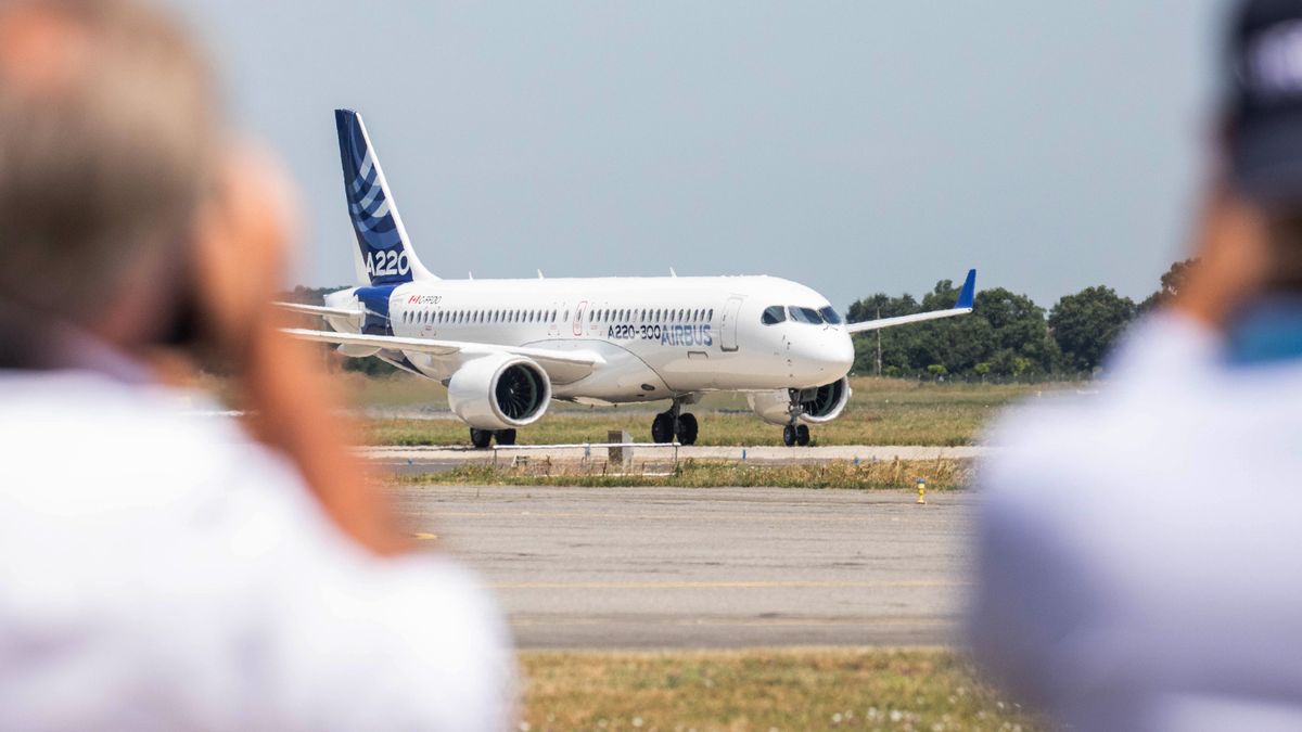 Airbus A220 to bezpośredni rywal Embraera E2 Jet 