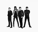 Kasabian z rodziną Addamsów na Halloween