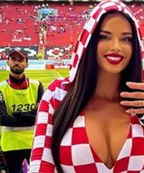 Co za kreacja! Miss mundialu w Katarze znów daje o sobie znać