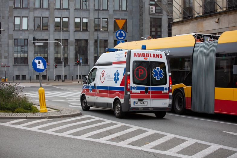 Zalecenia dla ratowników. Karetki nie dezynfekować, wystarczy wywietrzyć