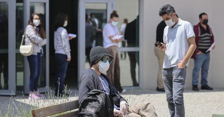 COVID-19. Wariant Delta już w 74 krajach. Może opanować świat
