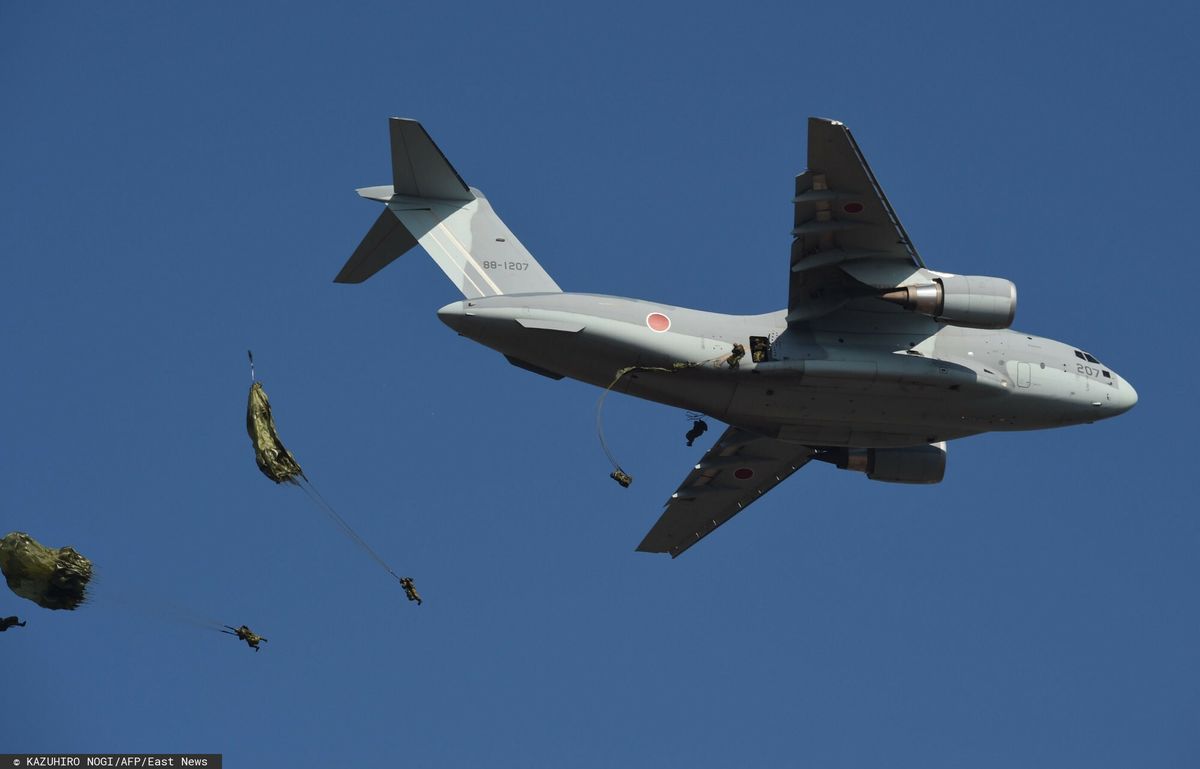Japoński samolot transportowy Kawasaki C-2 miał zabrać z Indii pomoc dla uchodźców z Ukrainy / Zdj. ilustracyjne 