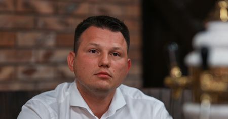 Burza po słowach Mentzena. Politycy PiS bronią Kaczyńskiego