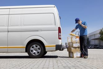 Kurierzy na rowerach zamiast w autach. W tym mieście szykują sporą zmianę