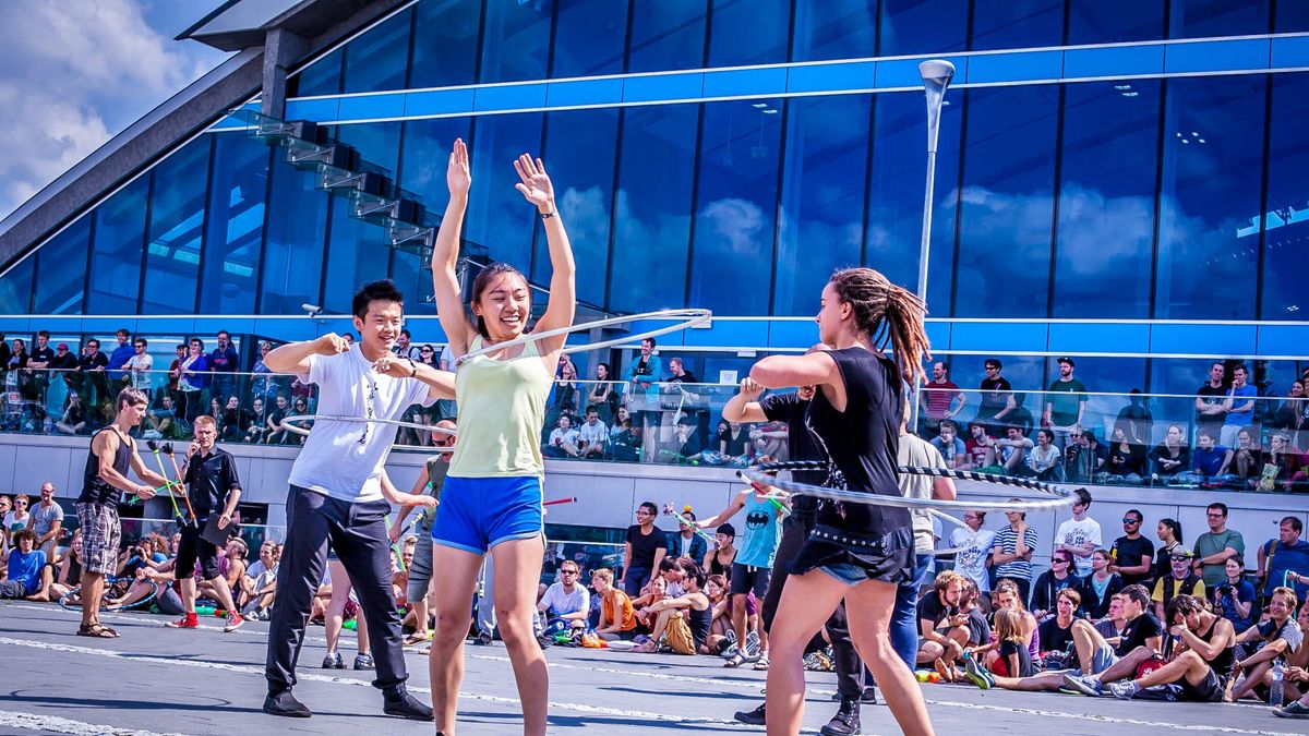 Olimpiada akrobatyczna przed Aqua Lublin