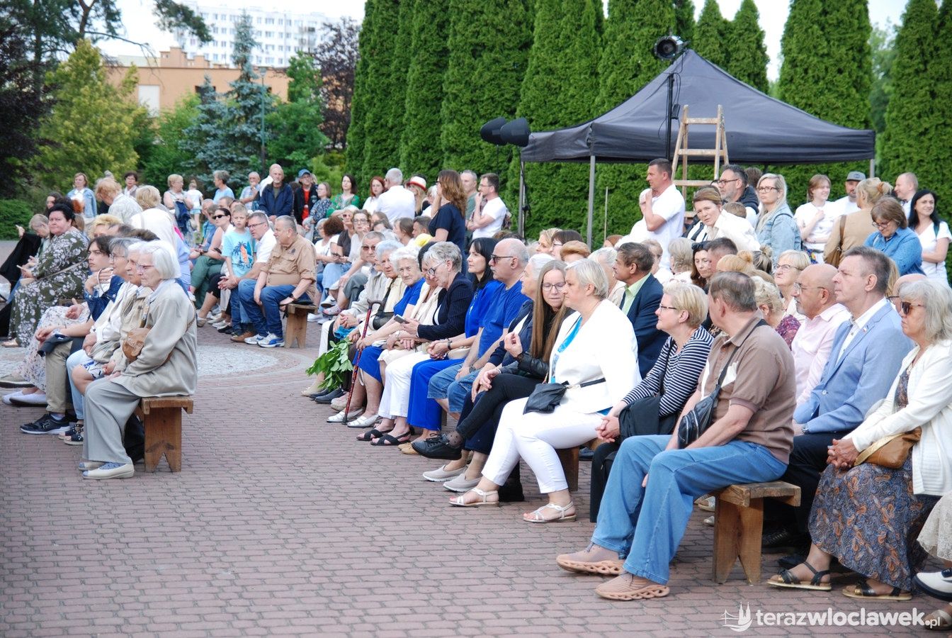 Koncert muzyki chrześcijańskiej na Zazamczu
