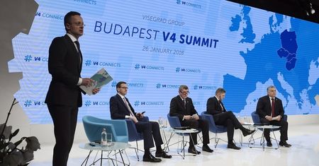 Morawiecki na szczycie V4 w Budapeszcie: Unia Europejska powinna wrócić do korzeni