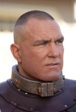 Vinnie Jones chce rozśmieszać