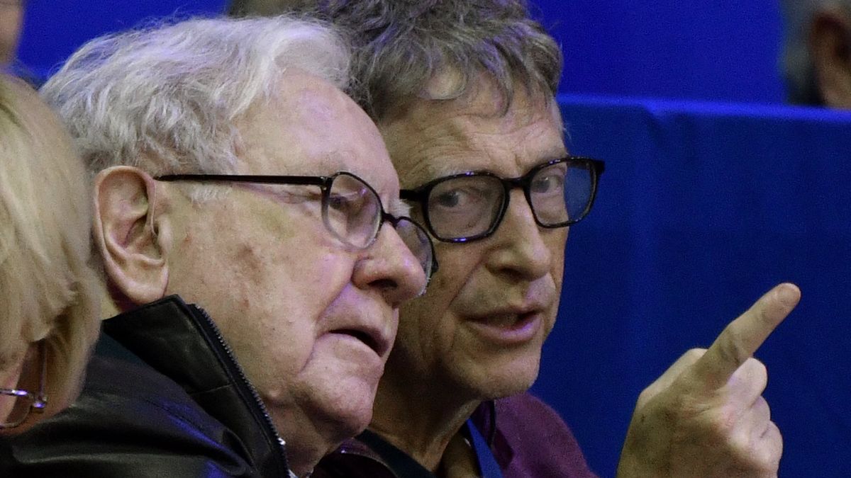 Warren Buffett ma na razie więcej powodów do zadowolenia niż Bill Gates