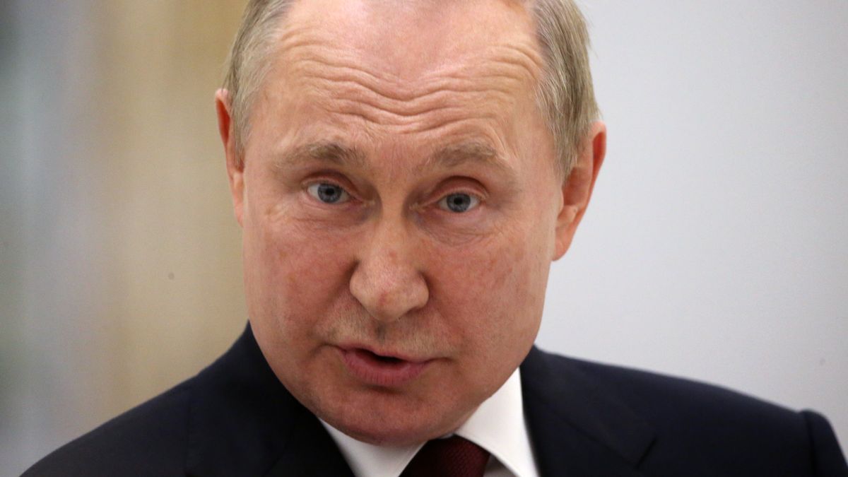 ASHGABAT, TURKMENISTAN - JUNE 29: (RUSSIA OUT) Russian President Vladimir Putin speaks during his press conference at the Ashgabat International Airport on June 29, 2022 in Ashgabat, Turkmenistan. Russian President Putin is in Turkmenistan to attend the VI Caspian Summit. (Photo by Contributor/Getty Images)