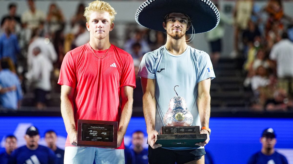 PAP/EPA / DAVID GUZMAN / Na zdjęciu: Alejandro Davidovich Fokina i Tomas Machac