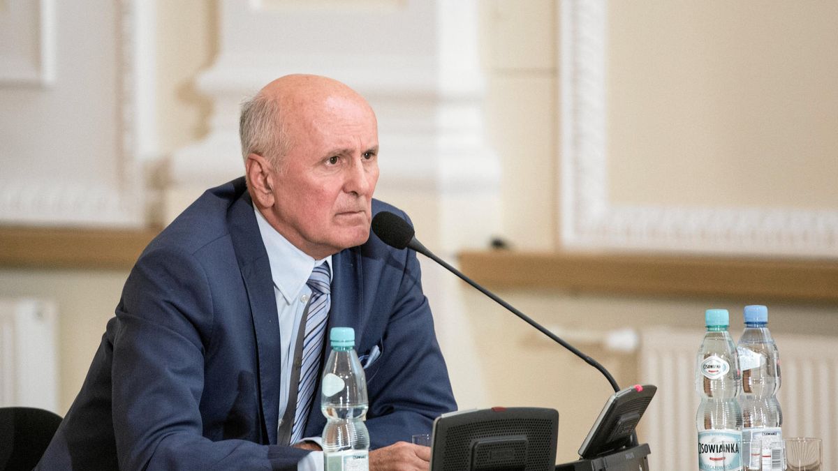 Andrzej Waltz, mąż prezydent Warszawy, przed komisją weryfikacyjną. Zdjęcie z 5 grudnia 2017 r.