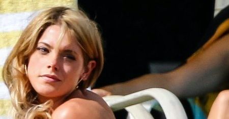 ''Staten Island Summer'': Ashley Green wypina śmiało ciało