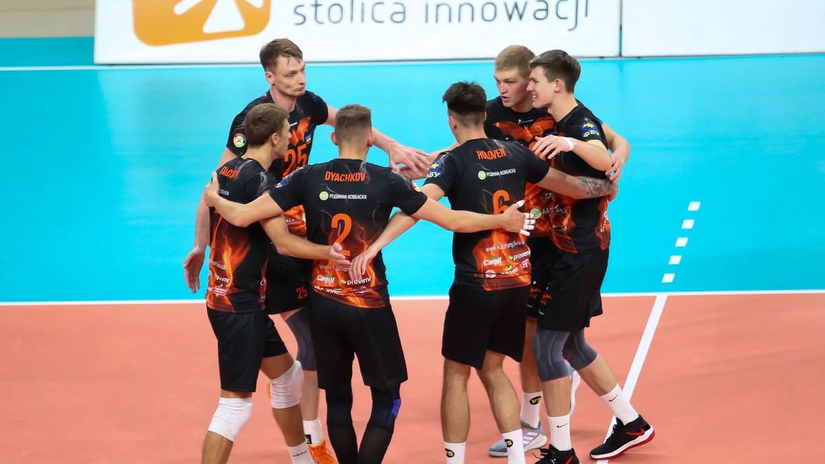 WP SportoweFakty / Monika Pliś / Na zdjęciu: siatkarze Barkomu Każany Lwów