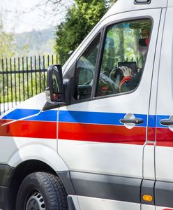 O włos od tragedii. Wypadła z okna mieszkania