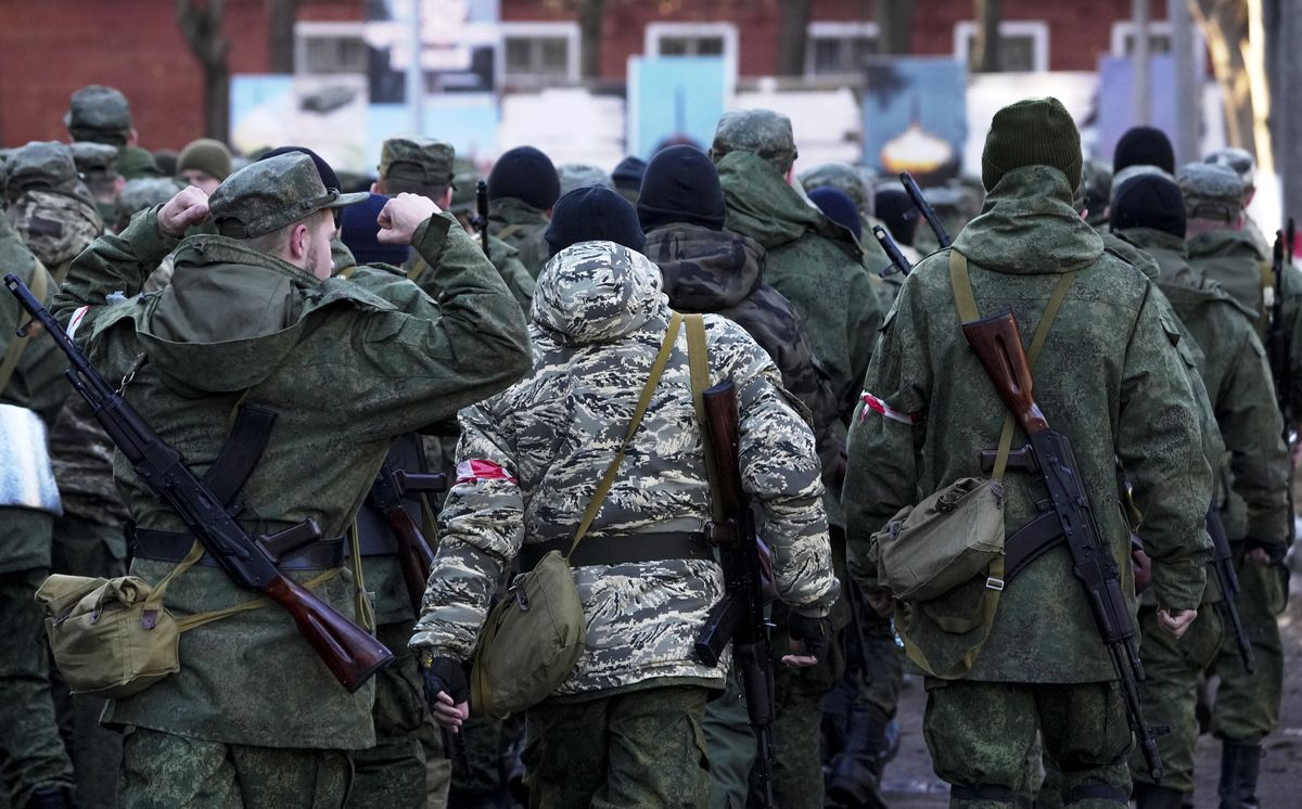 Obywatele rosyjscy podczas częściowej mobilizacji, Moskwa 2022 r.