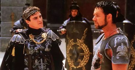 Ridley Scott ujawnia konflikt na planie "Gladiatora". Joaquin Phoenix chciał odejść, Russell Crowe podsumował go krótko