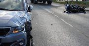Powiat legionowski: Zderzenie czołowe motocyklisty z autem osobowym. Droga była zablokowana
