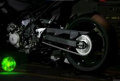 Kawasaki zdradza szczegóły dotyczące hybrydowego motocykla. Dwa cylindry i silnik elektryczny