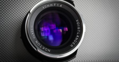 Apoteoza czterdziestu milimetrów, czyli Voigtländer Nokton 40 mm f/1,4 Classic