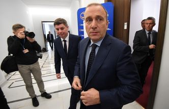 Schetyna liczy, że Duda podejmie wyzwanie. "Powinien skierować budżet do Trybunału"