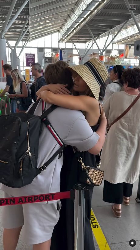 Małgorzata Rozenek pokazała nagranie z lotniska, na którym żegna syna
