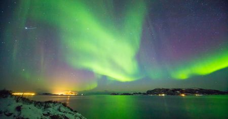 Superburza geomagnetyczna z maja 2024 r. To przez cząstki z atmosfery