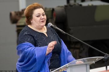 "Pancerna Ela" odwołana. Trzęsienie ziemi w zakładach zbrojeniowych