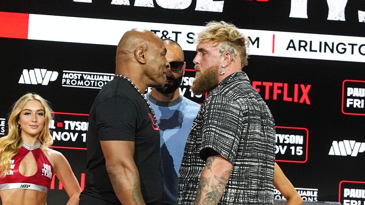 Getty Images / John Nacion / Mike Tyson i Jake Paul