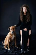 Lorde prezentuje "Yellow Flicker Beat"