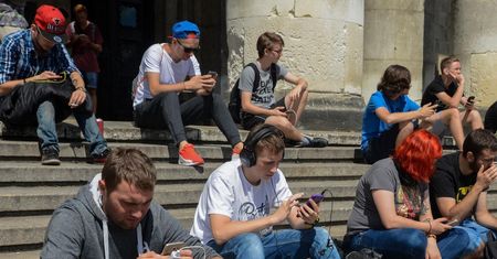 Zniesienie opłat za roaming. Parlament Europejski przegłosował zmianę stawek